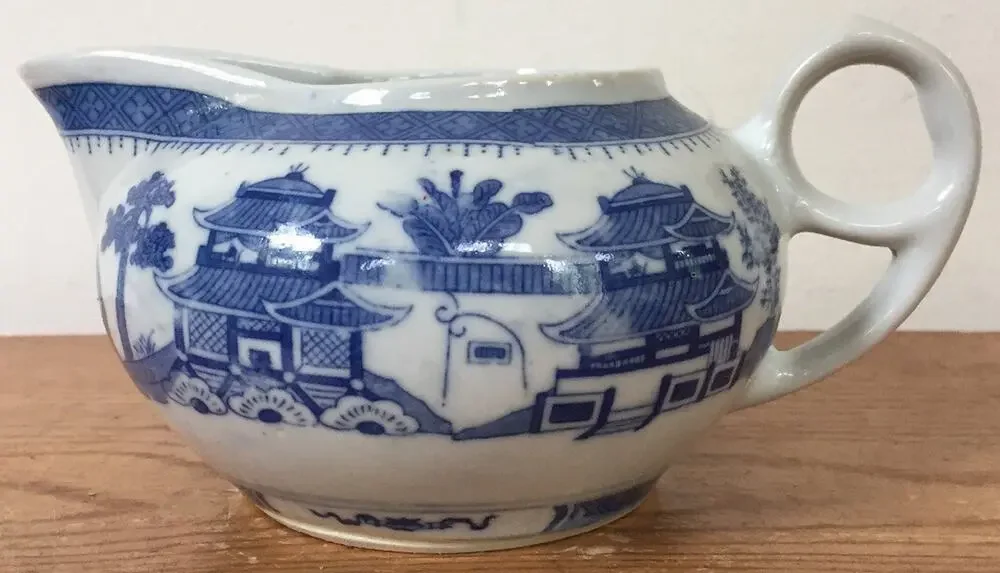 Vintage Antique Oriental Delft Flow Blue Made in China Chinese Porcelain Creamer